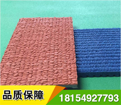 預(yù)制型塑膠跑道適用范圍:適用于中小學田徑場地鋪設(shè),氣候條件在-16度以上的地區(qū),不可使用高寒冰雪地區(qū).